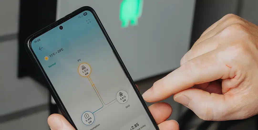 Willemsen Technieken verwarmings- en energiebesparingssysteem weergegeven op smartphone scherm